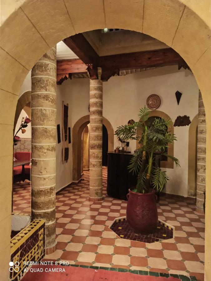 Riad La Rose Des Vents Essaouira Bagian luar foto
